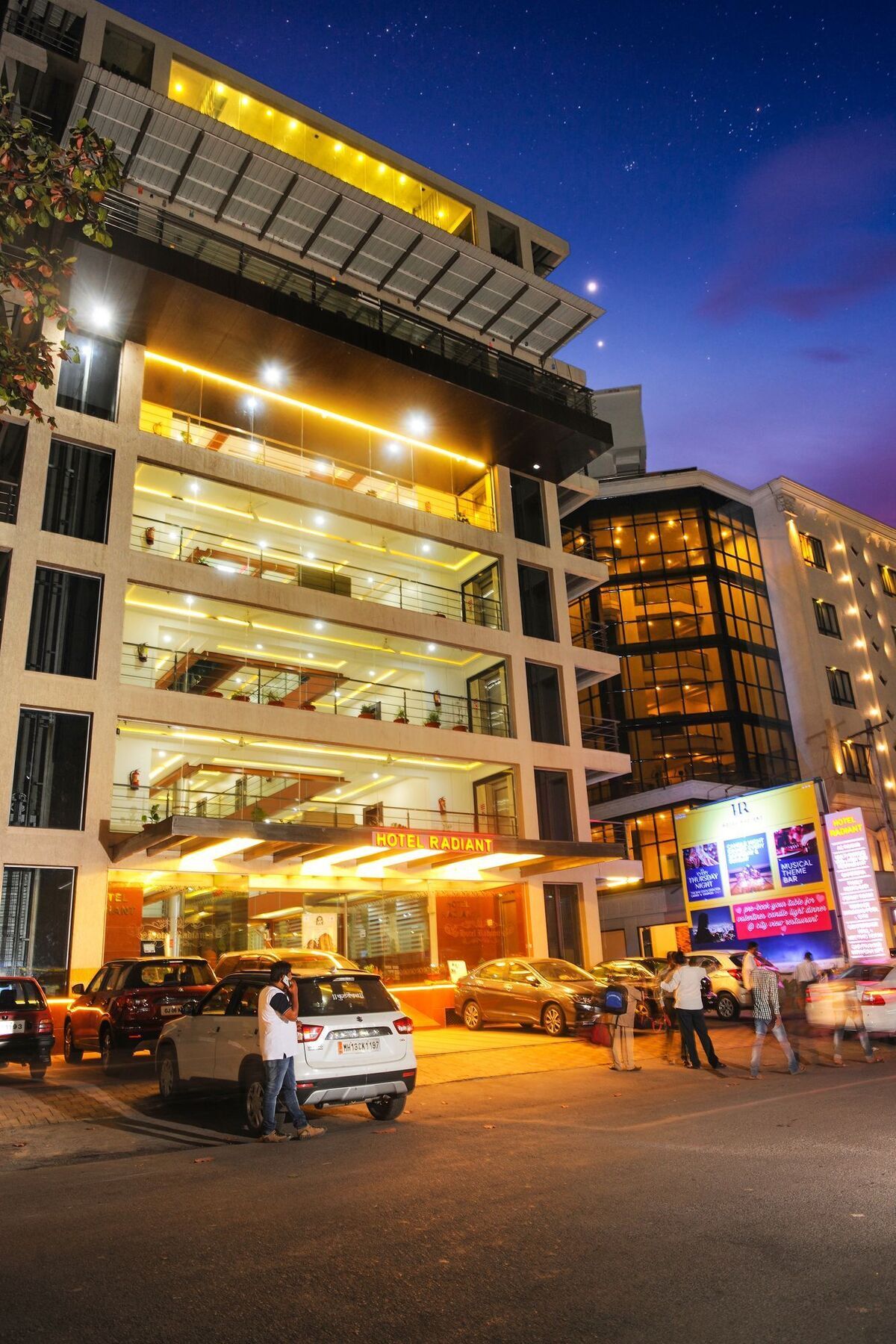 Hotel Radiant Kolhapur Exterior photo